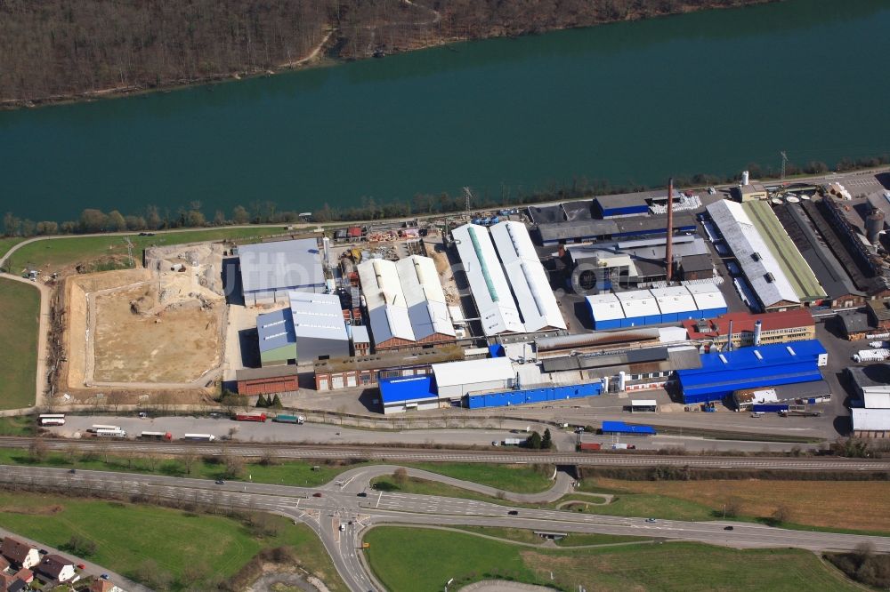 Rheinfelden (Baden) von oben - Firmengelände der Aluminium Rheinfelden GmbH mit Baustelle zur Erweiterung in Rheinfelden (Baden) im Bundesland Baden-Württemberg, Deutschland