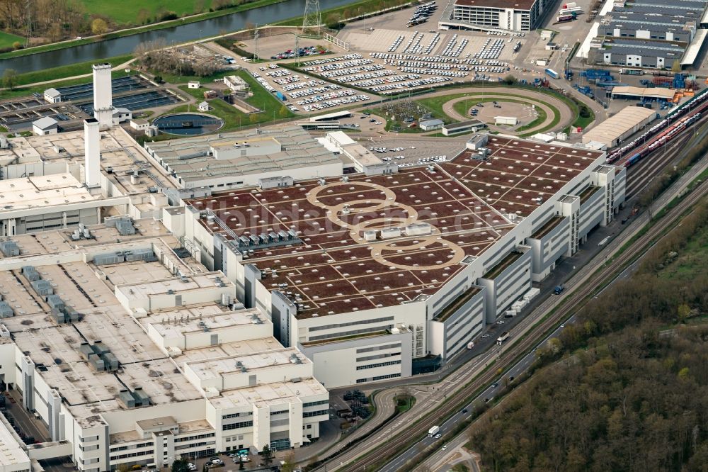 Neckarsulm von oben - Firmengelände der Audi AG in Neckarsulm im Bundesland Baden-Württemberg, Deutschland