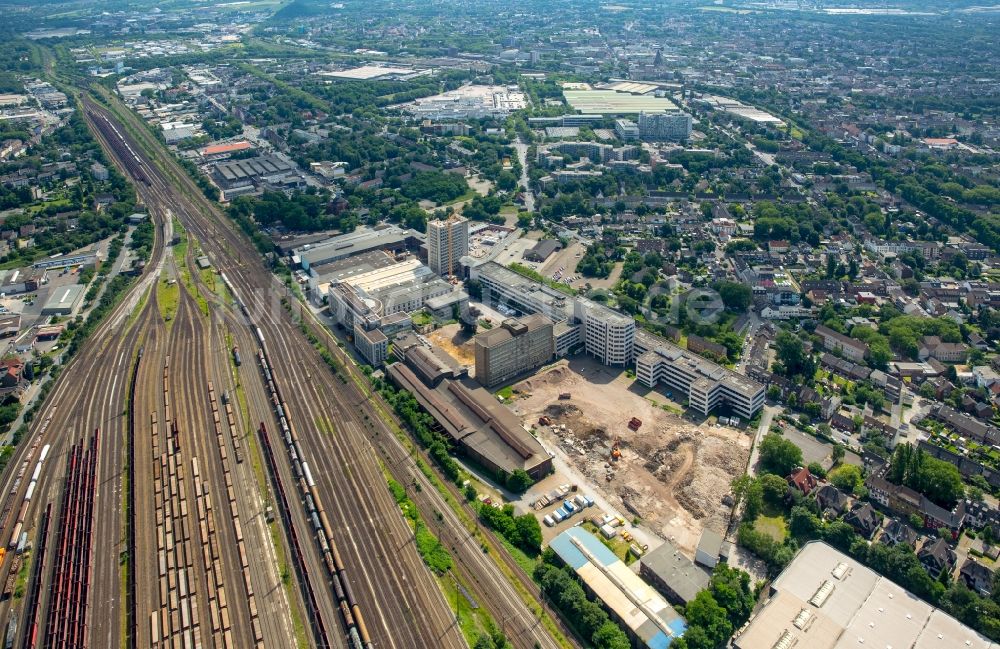 Oberhausen von oben - Firmengelände der BABCOCK Fertigungszentrum GmbH in Oberhausen im Bundesland Nordrhein-Westfalen