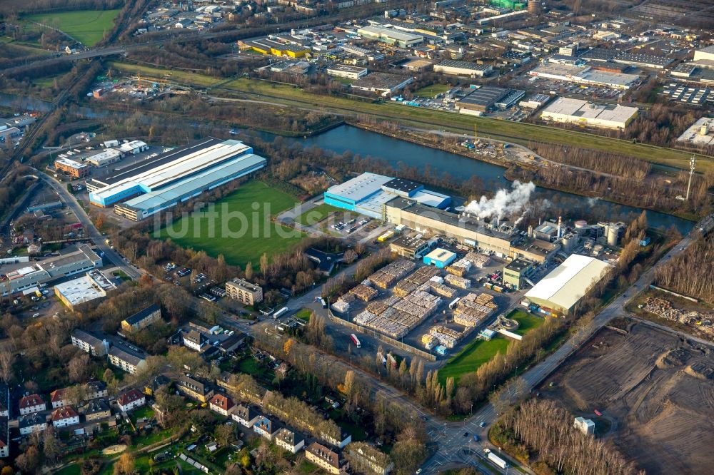 Gelsenkirchen von oben - Firmengelände der GERO Gelsenkirchener Rohrhandelsgesellschaft mbH und der Papierfabrik Fritz Peters GmbH & Co. KG in Gelsenkirchen im Bundesland Nordrhein-Westfalen