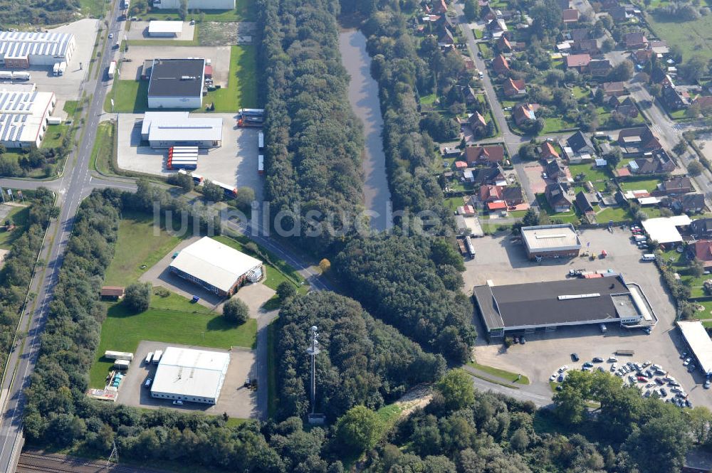 Papenburg / Niedersachsen aus der Vogelperspektive: Firmengelände der Hermann Bunte GmbH & Co. KG im Gewerbegebiet an der Bahnhofstraße in Papenburg / Niedersachsen