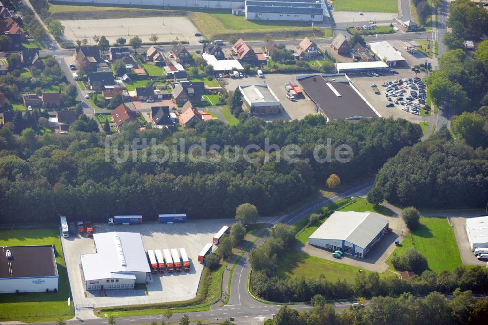 Luftaufnahme Papenburg / Niedersachsen - Firmengelände der Hermann Bunte GmbH & Co. KG im Gewerbegebiet an der Bahnhofstraße in Papenburg / Niedersachsen