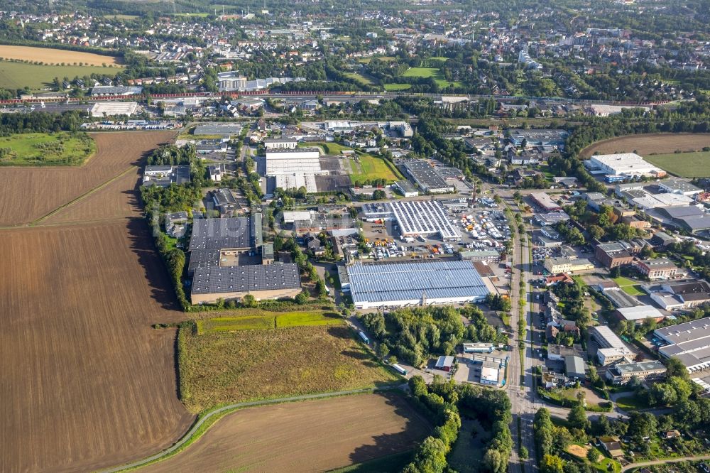 Bochum von oben - Firmengelände der HKL BAUMASCHINEN GmbH und der PSS Marketing GmbH an der Burgstraße in Bochum im Bundesland Nordrhein-Westfalen, Deutschland