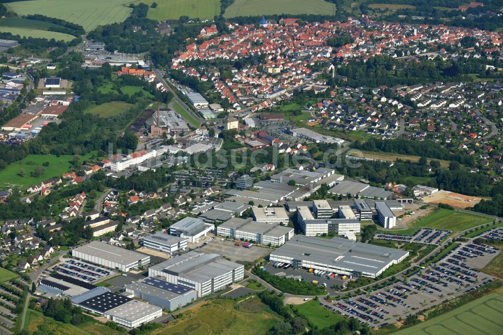 Blomberg aus der Vogelperspektive: Firmengelände der PHOENIX CONTACT GmbH & Co. KG in Blomberg im Bundesland Nordrhein-Westfalen