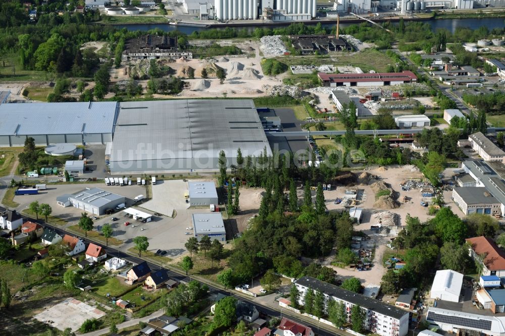 Fürstenwalde/Spree aus der Vogelperspektive: Firmengelände R F L Reifen-Felgen-Logistik Speditions- und Lager GmbH in Fürstenwalde/Spree im Bundesland Brandenburg