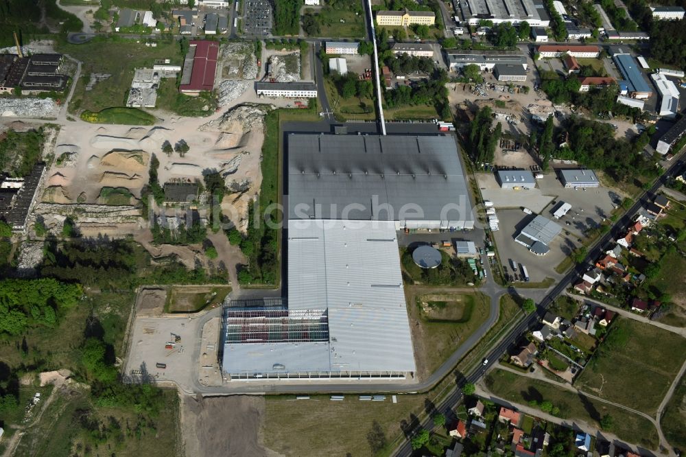 Fürstenwalde/Spree von oben - Firmengelände R F L Reifen-Felgen-Logistik Speditions- und Lager GmbH in Fürstenwalde/Spree im Bundesland Brandenburg