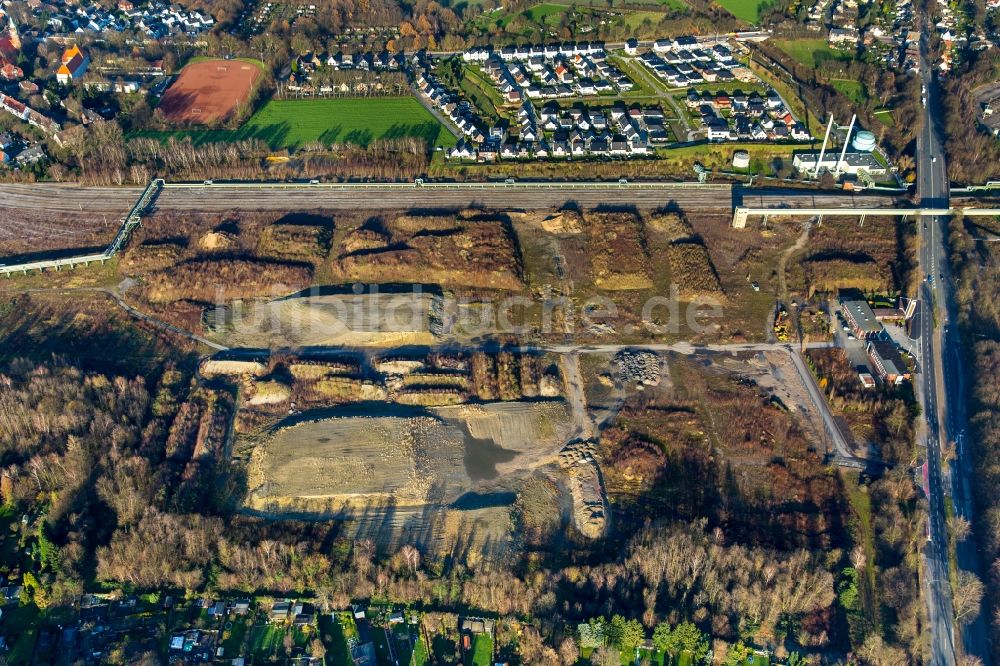 Gelsenkirchen aus der Vogelperspektive: Firmengelände und Rohstofflager der PKB Ingenieurgesellschaft mbH in Gelsenkirchen im Bundesland Nordrhein-Westfalen