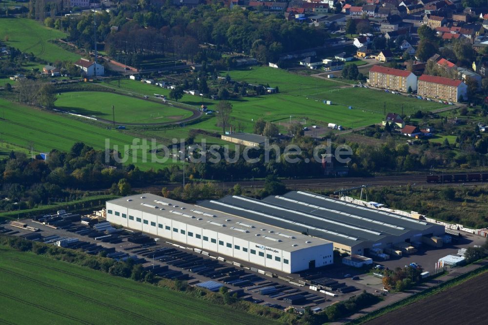 Könnern von oben - Firmengelände des Stahlprofilherstellers SOSTA Stainless GmbH an der Windrose in Könnern im Bundesland Sachsen-Anhalt