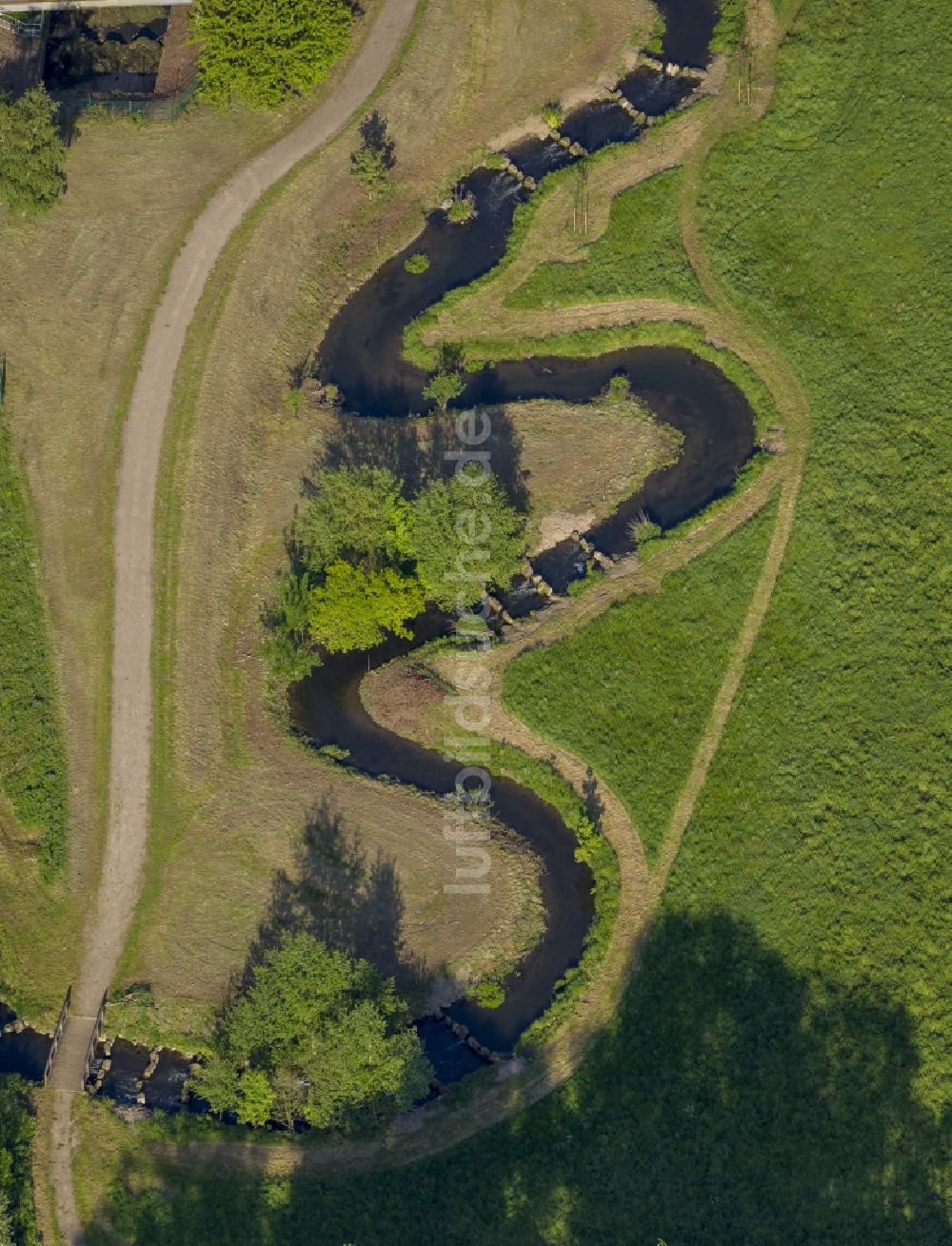 Luftbild Wetter - Fischtreppe im Flußverlauf der Ruhr an der Staustufe bei Wetter im Ruhrgebiet im Bundesland Nordrhein-Westfalen