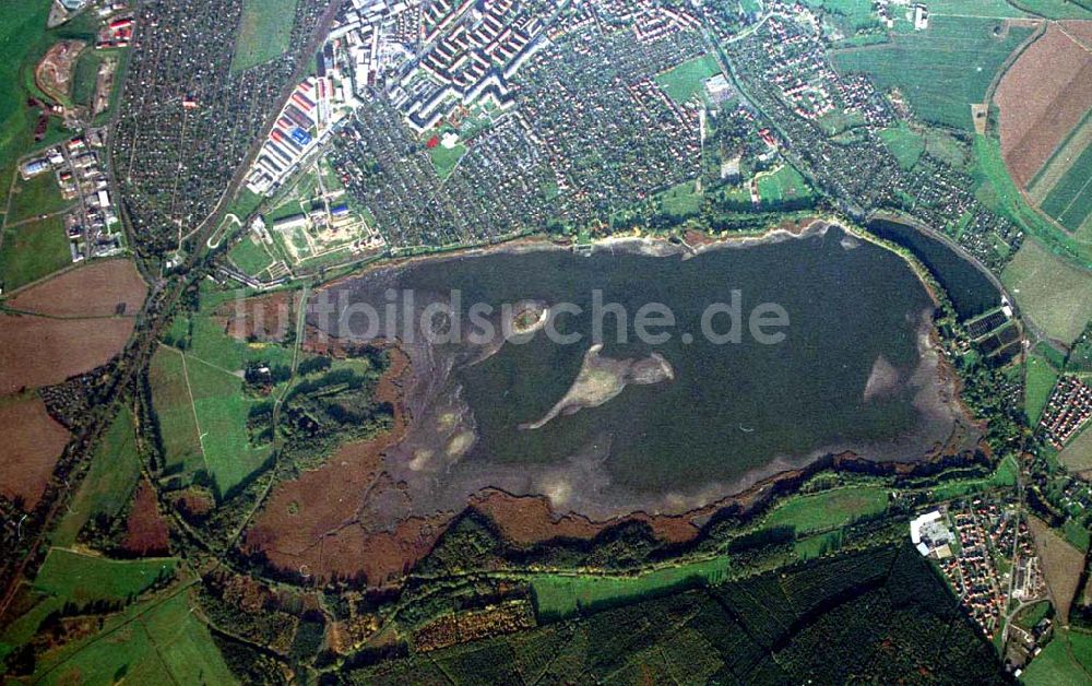 Torgau / Sachsen aus der Vogelperspektive: Fischzuchteichanlagen auf dem Großen Teich in Torgau / Sachsen (Ausschnitt mit 35mm Optik).