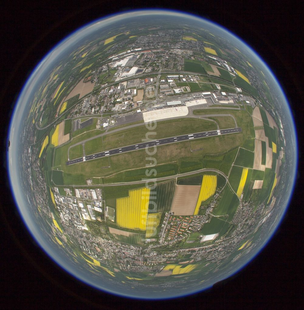 Luftbild Dortmund - Fish- Eye Blick der Start- und Landabahn des Flughafen Dortmund Wickede in Nordrhein-Westfalen