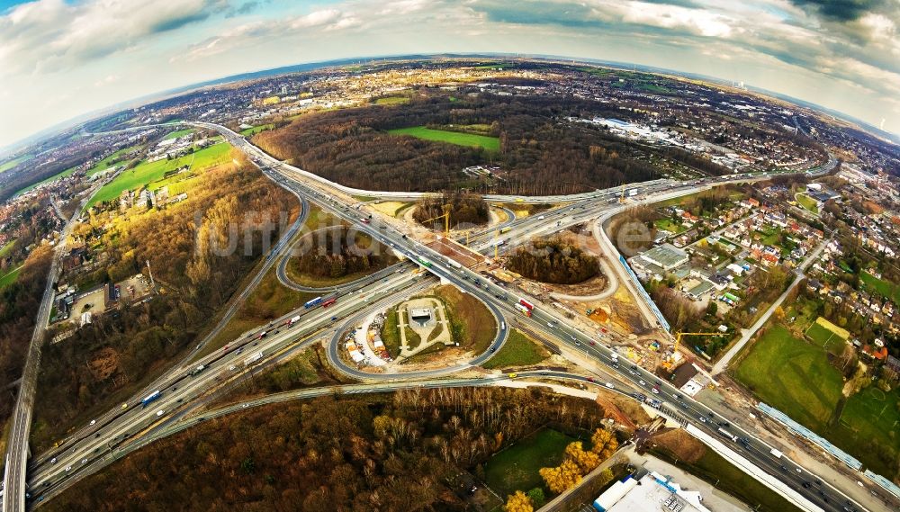 Recklinghausen aus der Vogelperspektive: Fish Eye- Perspektive Baustelle an der Verkehrsführung am Autobahnkreuz der BAB A2 - A43 in Recklinghausen im Bundesland Nordrhein-Westfalen, Deutschland