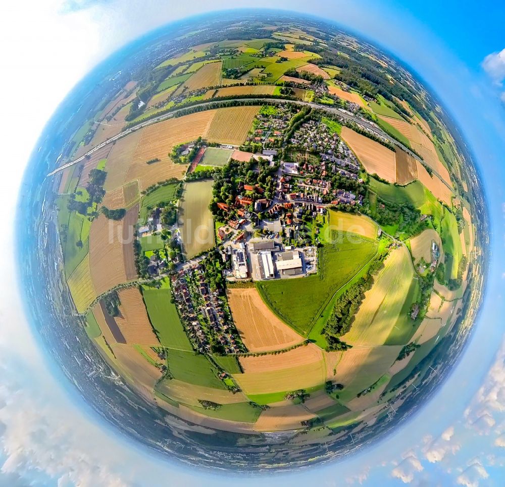 Luftaufnahme Vellern - Fish Eye- Perspektive Dorf - Ansicht am Rande von Feldern in Vellern im Bundesland Nordrhein-Westfalen, Deutschland