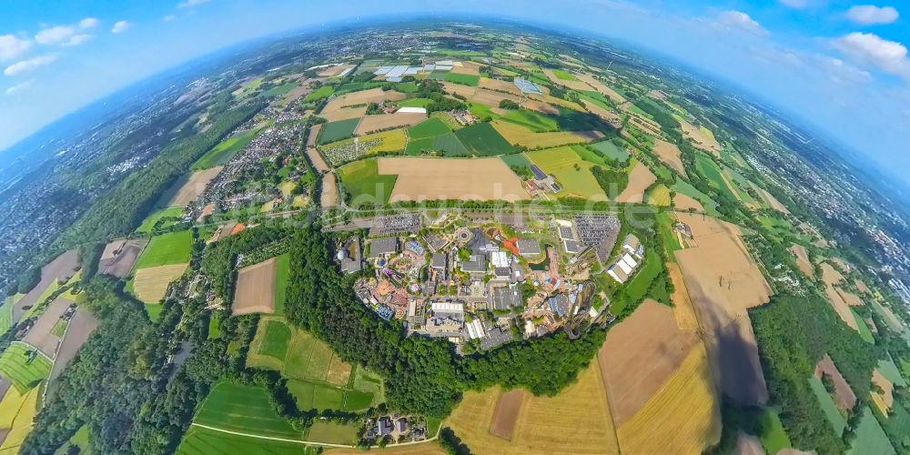 Luftbild Bottrop - Fish Eye- Perspektive Freizeitzentrum Movie Park Germany in Bottrop im Bundesland Nordrhein-Westfalen, Deutschland