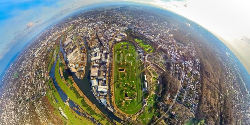 Mülheim an der Ruhr von oben - Fish Eye- Perspektive Golfplatz Golfclub Mülheim an der Ruhr Raffelberg in Mülheim an der Ruhr im Bundesland Nordrhein-Westfalen, Deutschland