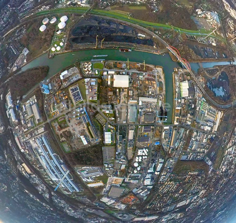 Essen von oben - Fish Eye- Perspektive Industrie- und Gewerbegebiet am Hafenbecken des Binnenhafen am Ufer des Rhein-Herne-Kanal in Essen im Bundesland Nordrhein-Westfalen