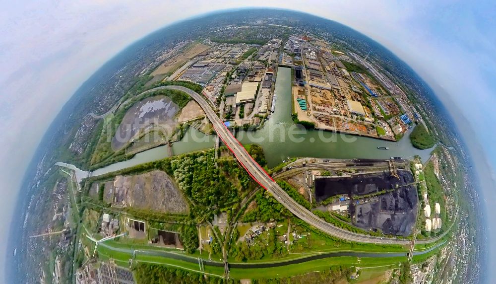 Luftaufnahme Bottrop - Fish Eye- Perspektive Lagerfläche für Steinkohle in Bottrop im Bundesland Nordrhein-Westfalen, Deutschland