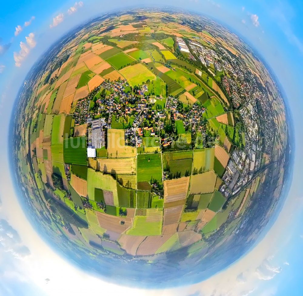 Sönnern von oben - Fish Eye- Perspektive Ortsansicht am Rande von landwirtschaftlichen Feldern in Sönnern im Bundesland Nordrhein-Westfalen, Deutschland