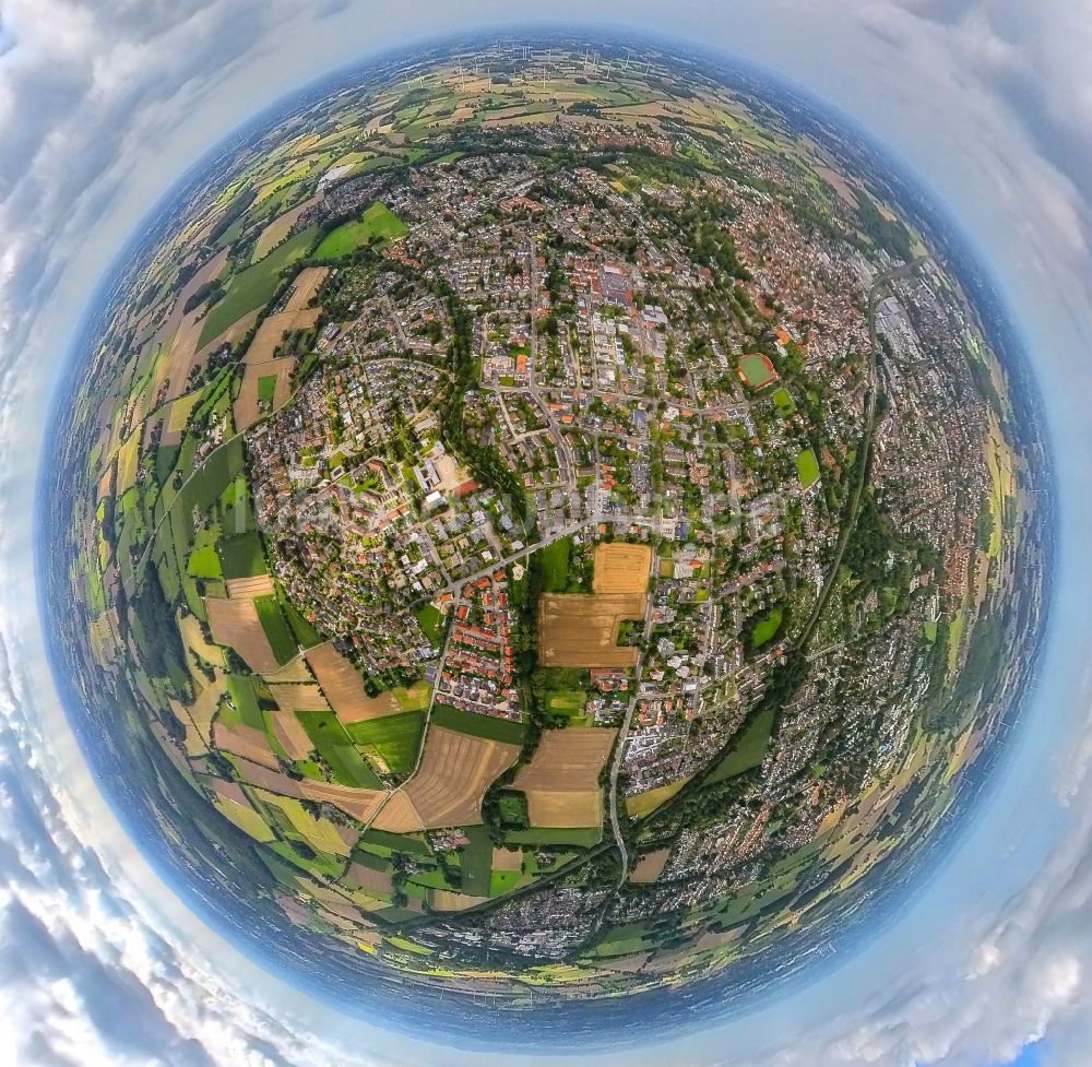 Ahlen von oben - Fish Eye- Perspektive Stadtansicht vom Innenstadtbereich in Ahlen im Bundesland Nordrhein-Westfalen, Deutschland