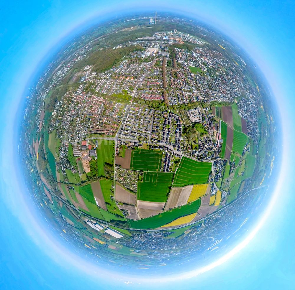 Bergkamen von oben - Fish Eye- Perspektive Stadtzentrum im Innenstadtbereich in Bergkamen im Bundesland Nordrhein-Westfalen, Deutschland