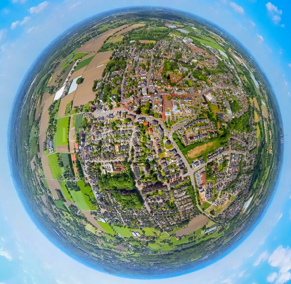 Luftbild Kirchhellen - Fish Eye- Perspektive Stadtzentrum im Innenstadtbereich in Kirchhellen im Bundesland Nordrhein-Westfalen, Deutschland