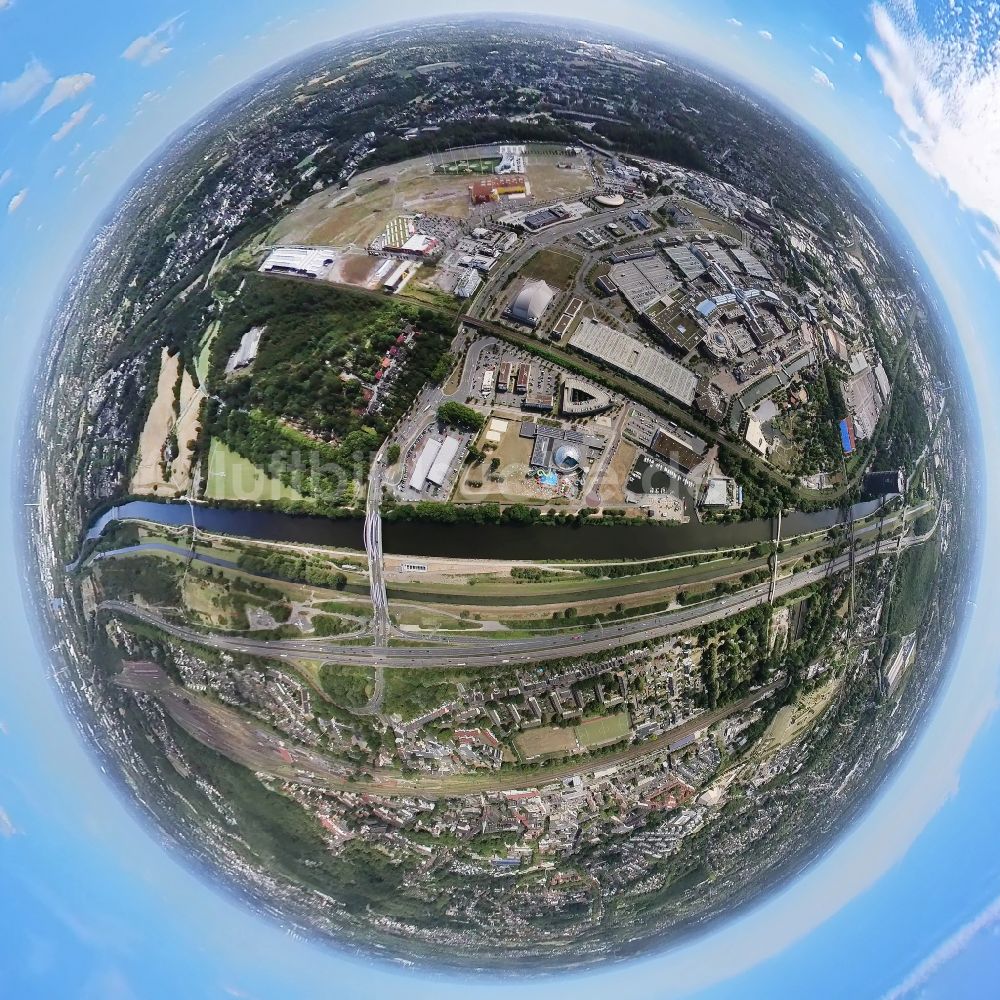 Oberhausen aus der Vogelperspektive: Fish Eye- Perspektive Verlauf von Rhein-Herne-Kanal, Emscher und Autobahn A 42 in Oberhausen im Bundesland Nordrhein-Westfalen, Deutschland