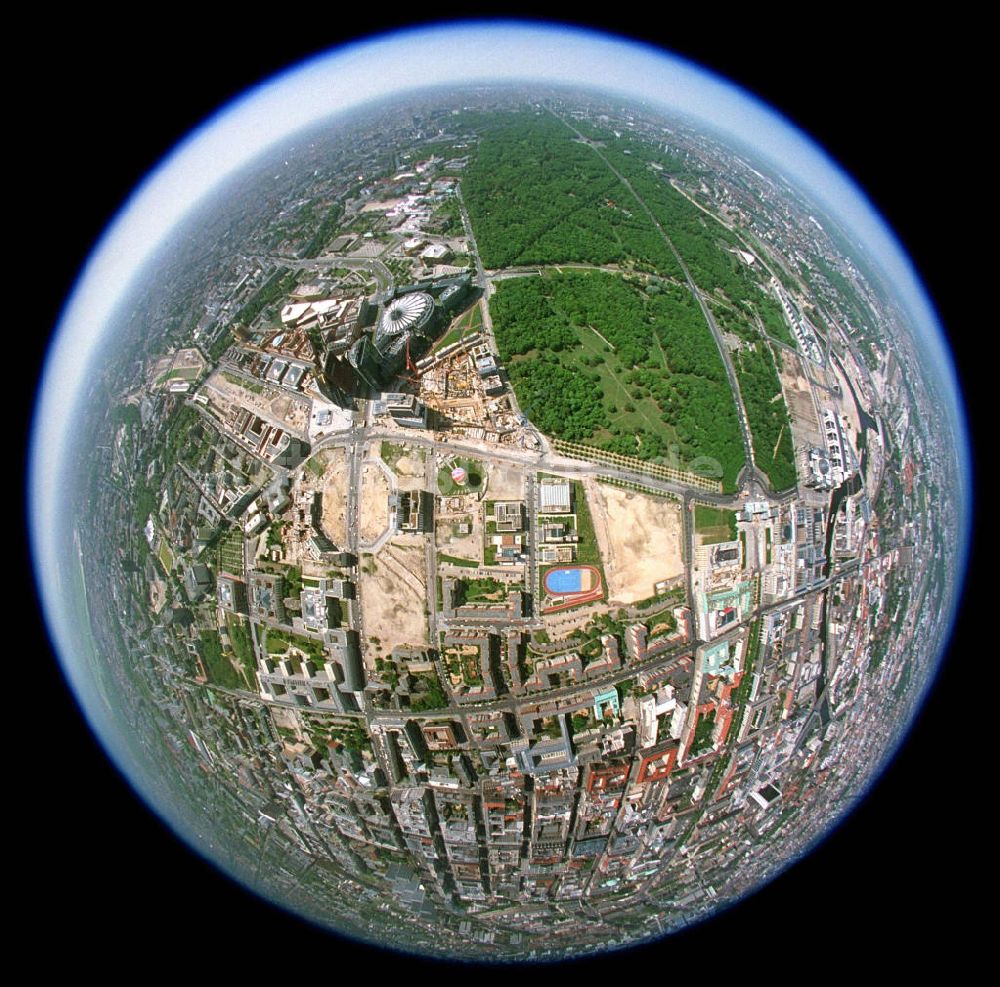 Luftbild Berlin - Fisheye- Vogelperspektive auf das Gelände des Berliner Tiergarten mit dem Potsdamer Platz, Leipziger Platz