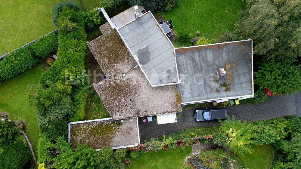 Bad Honnef von oben - Flachdachbungalow in Bad Honnef im Bundesland Nordrhein-Westfalen, Deutschland