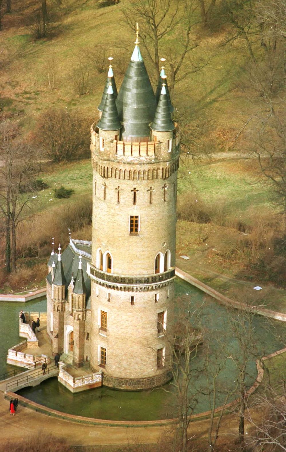 Luftbild Babelsberg - 06.03.95 Flatowturm im Park Babelsberg