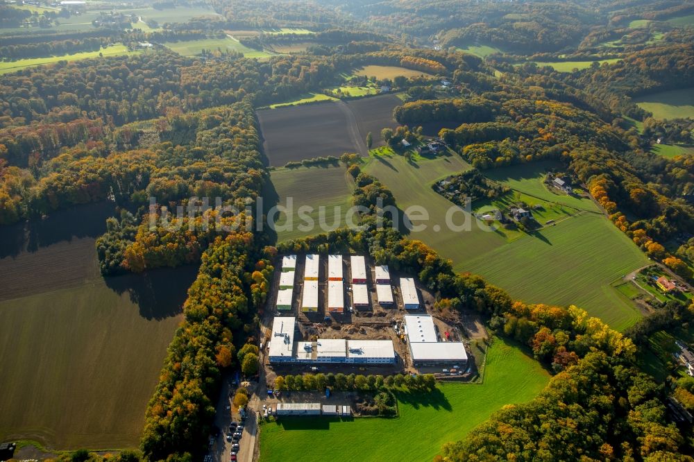 Essen aus der Vogelperspektive: Flüchtlingsheim- und Asylunterkunfts- Gebäude Fischlaken auf dem Gelände des ehemaligen Kutel in Essen im Bundesland Nordrhein-Westfalen