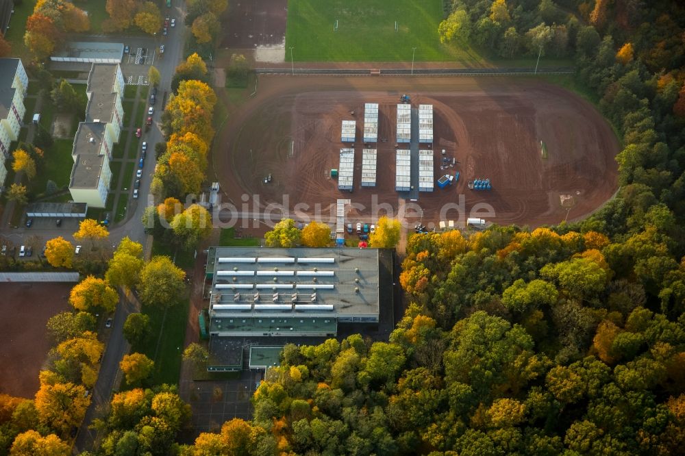 Luftaufnahme Gladbeck - Flüchtlingsheim- und Asylunterkunfts- Gebäude in Gladbeck-Rentfort in Gladbeck im Bundesland Nordrhein-Westfalen