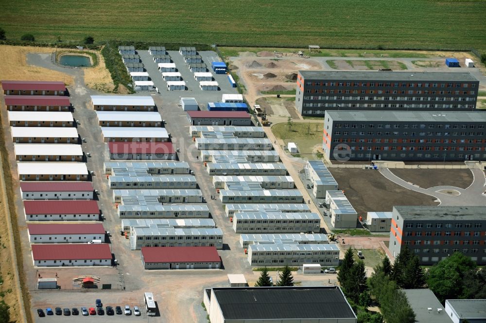 Halberstadt von oben - Flüchtlingsheim- und Asylunterkunfts- Gebäude Zentrale Anlaufstelle für Asylbewerber an der Friedrich-List-Straße in Halberstadt im Bundesland Sachsen-Anhalt