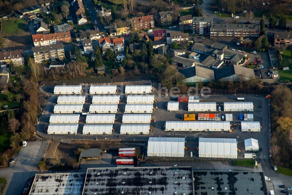 Luftbild Herne - Flüchtlingsheim- und Asylunterkunfts- Zeltlager als Behelfsunterkunft an der Dorstener Straße in Herne im Bundesland Nordrhein-Westfalen