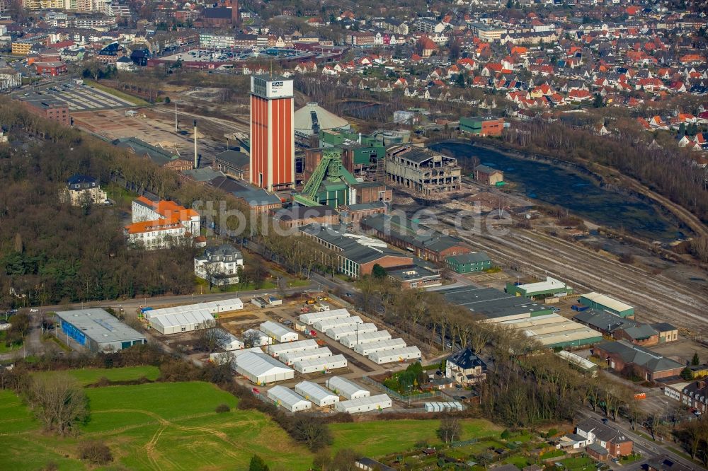 Luftaufnahme Kamp-Lintfort - Flüchtlingsheim- und Asylunterkunfts- Zeltlager in Kamp-Lintfort im Bundesland Nordrhein-Westfalen