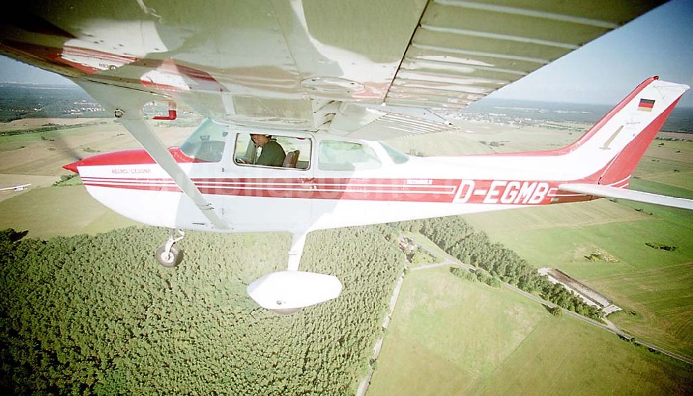 Luftbild Eggersdorf - Flug mit einer C172 D-EGMB der AEROTOURS GmbH Strausberg über Eggersdorf in der Märkischen Schweiz in 6000 ft Höhe.