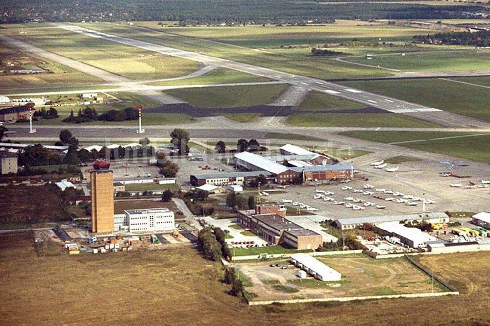 Schönefeld aus der Vogelperspektive: Flughafen Berlin-Schönefeld