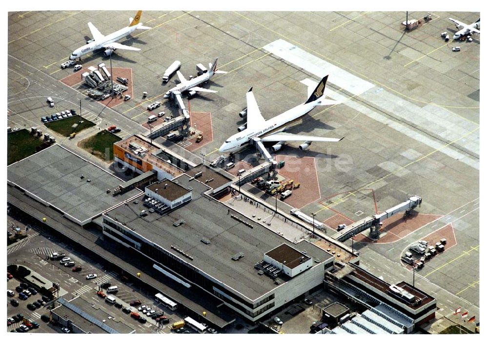 Berlin-Schönefeld von oben - Flughafen Berlin-SXF.