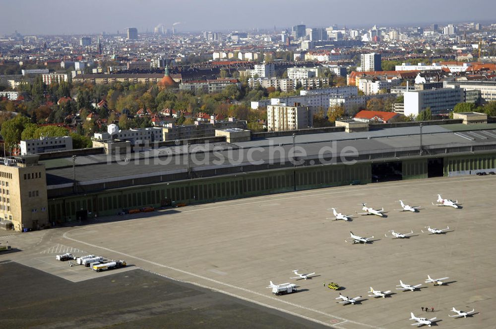 Luftaufnahme Berlin - Flughafen Berlin - Tempelhof