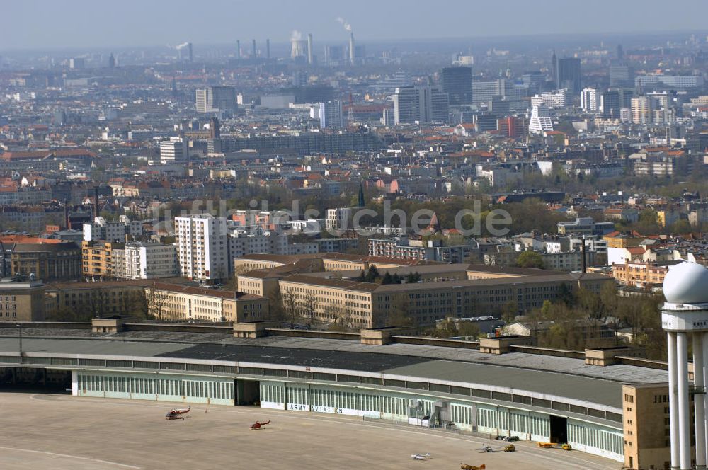 Luftbild Berlin - Flughafen Berlin-Tempelhof (IATA-Code: THF, ICAO-Code: EDDI)