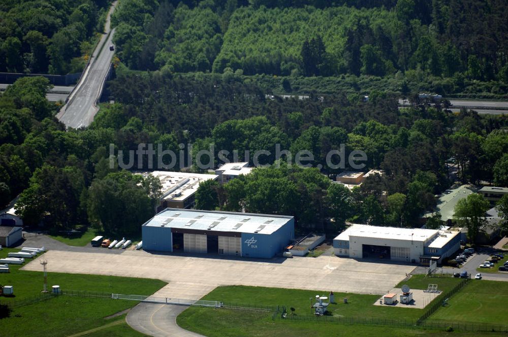 Braunschweig aus der Vogelperspektive: Flughafen Braunschweig - Wolfsburg