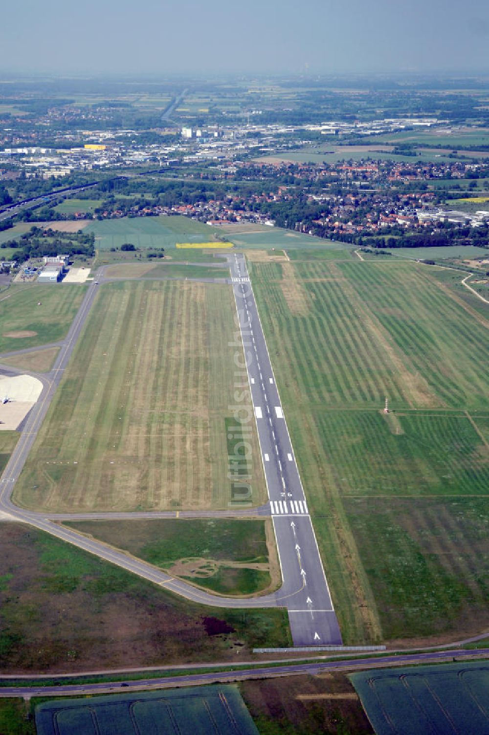 Braunschweig von oben - Flughafen Braunschweig - Wolfsburg