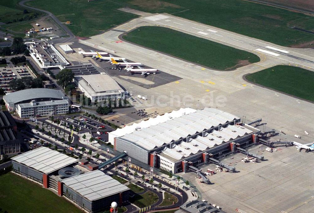 Dresden aus der Vogelperspektive: Flughafen Dresden