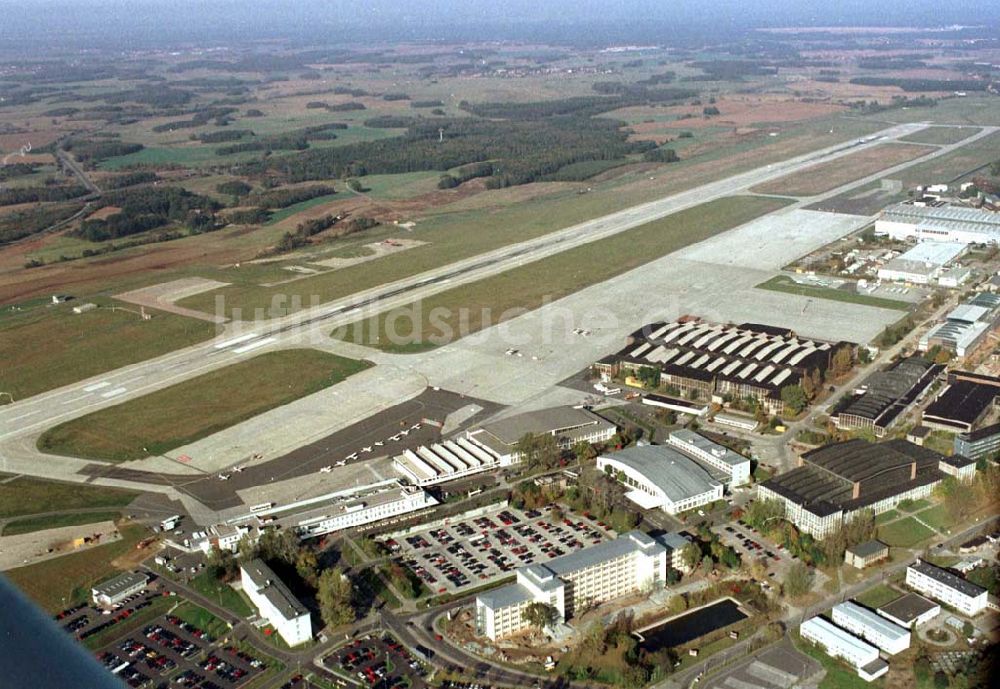 Dresden - Klotsche aus der Vogelperspektive: Flughafen Dresden Klotsche