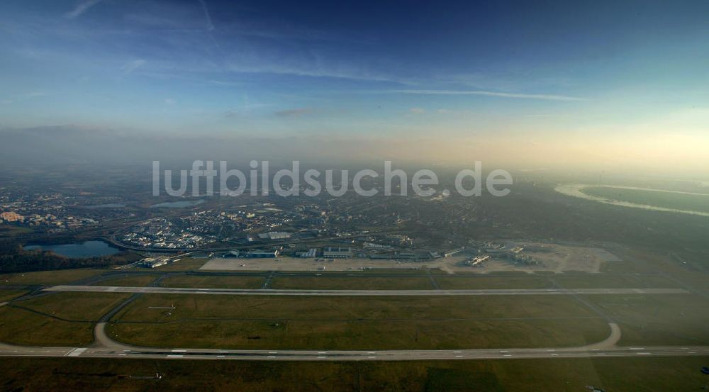 Luftaufnahme Düsseldorf - Flughafen Düsseldorf