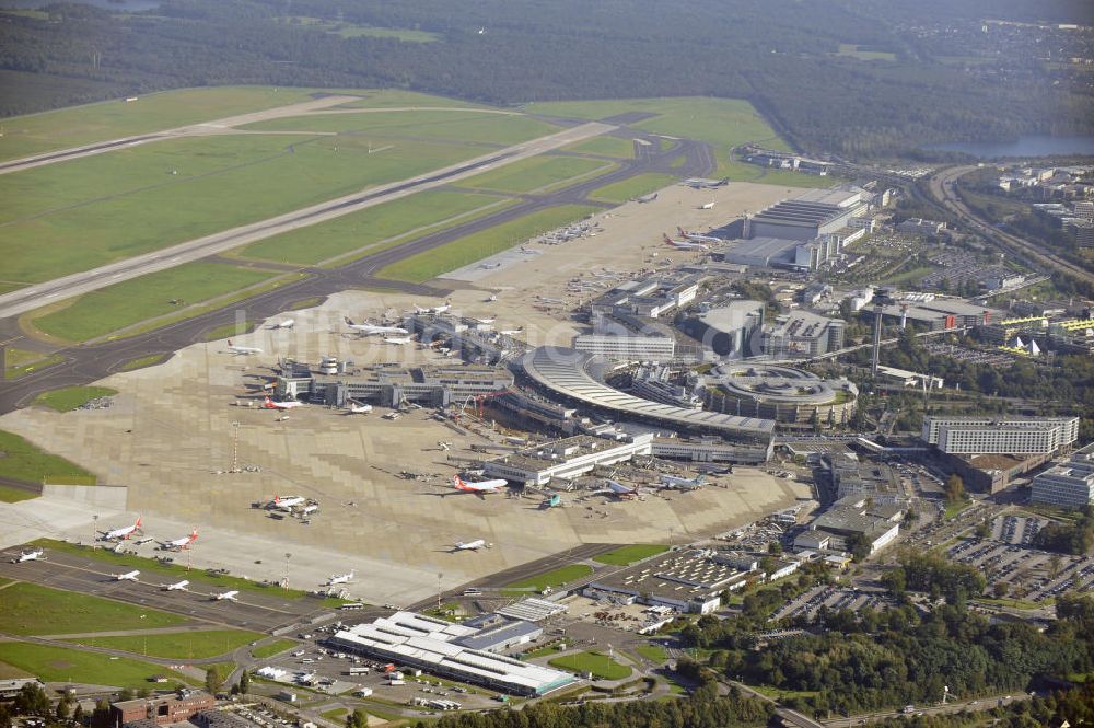 Luftbild Düsseldorf - Flughafen Düsseldorf