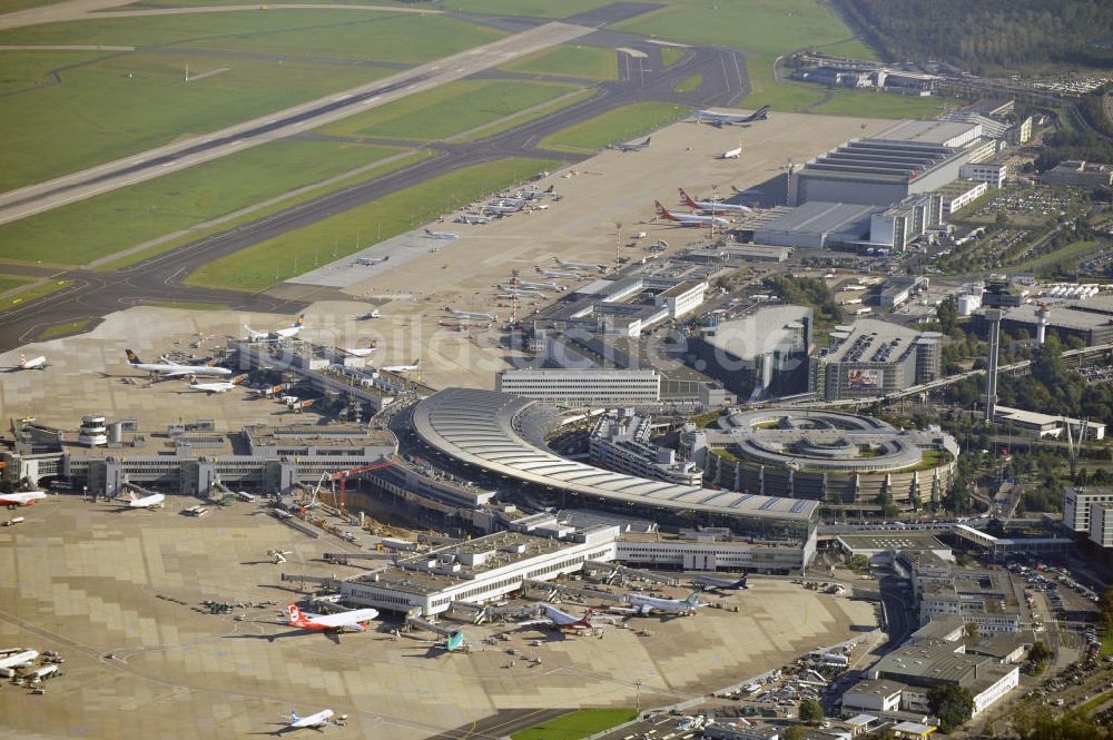 Luftaufnahme Düsseldorf - Flughafen Düsseldorf