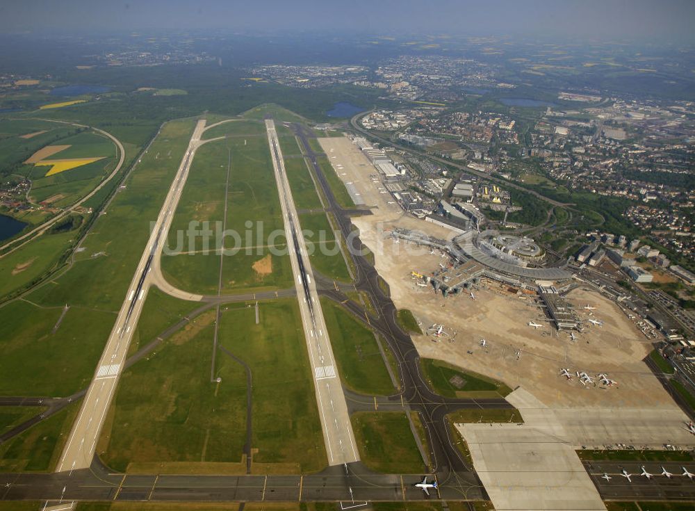 Luftbild - Flughafen Düsseldorf