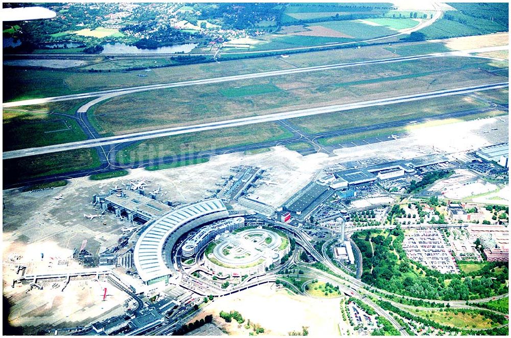 Düsseldorf von oben - Flughafen Düsseldorf