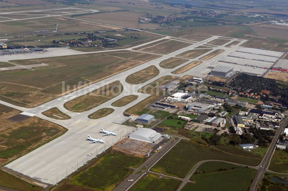 Luftaufnahme Leipzig-Schkeuditz - Flughafen Leipzig - Halle