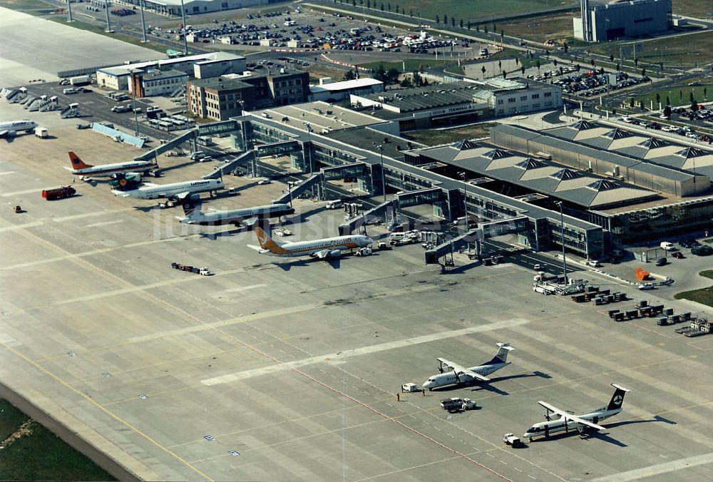 Leipzig - Schkeuditz von oben - Flughafen Leipzig-Halle in Leipzig-Schkeuditz